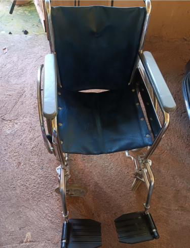 Wheelchair (used) Medical and Surgical Equipment Linstead 