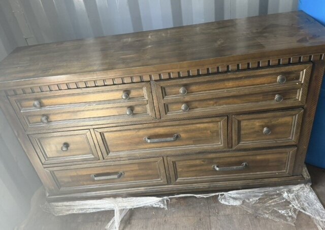 King Bedroom Set Dressers Pines