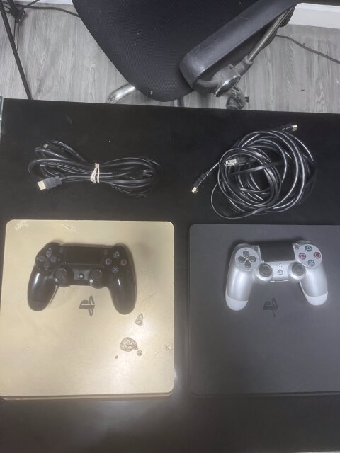 Xbox One S And PS4