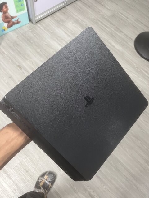 Xbox One S And PS4