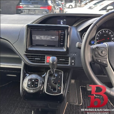 2016 Toyota Voxy