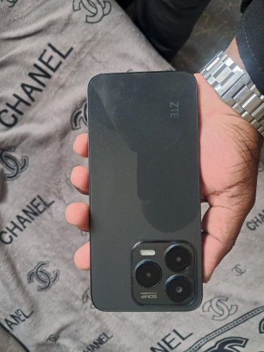 ZTE V50