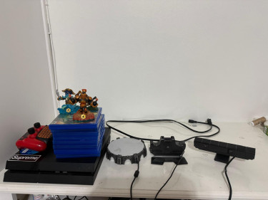 Play Station 4