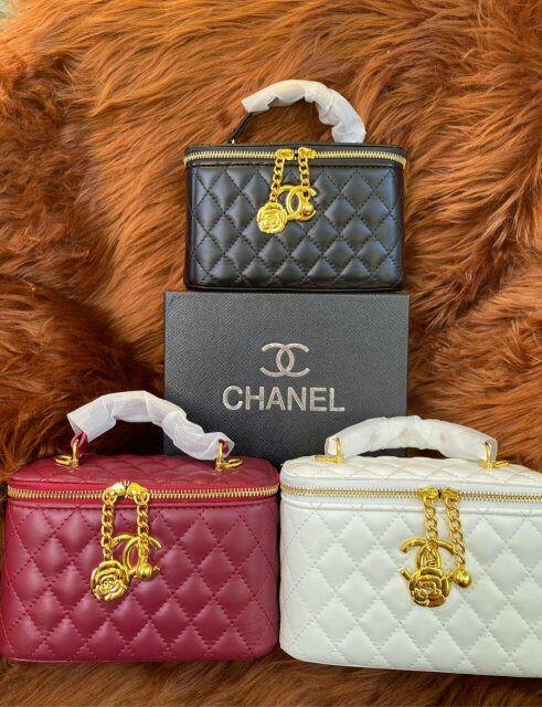 Coaches Chanel  And Men Cross Bags For Sale