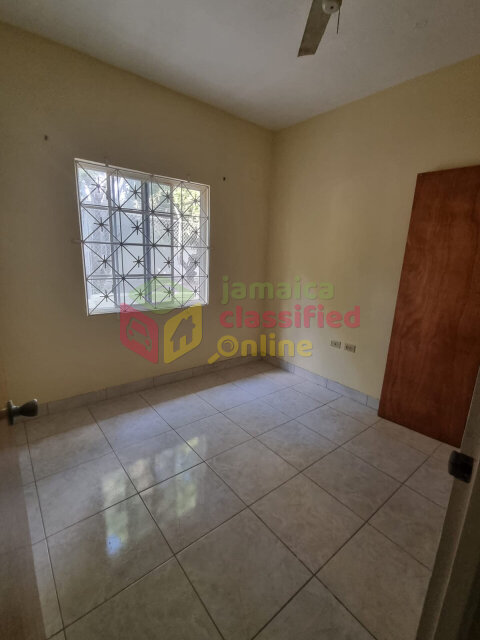 Spacious 2 Bedrooms for Rent in Mona, Kingston