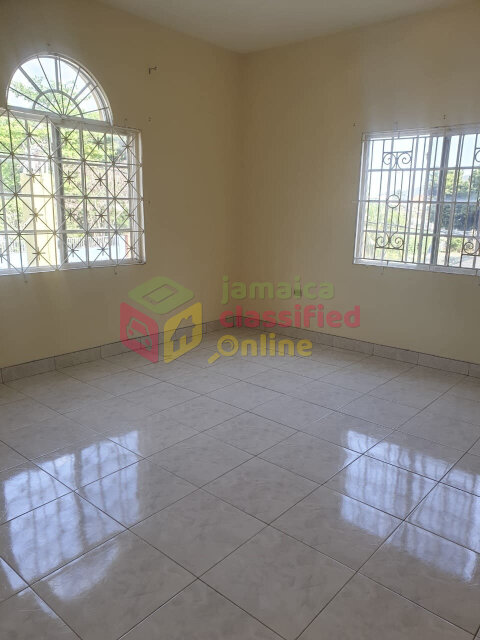 Spacious 2 Bedrooms for Rent in Mona, Kingston