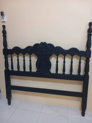 Queen Bedframe 