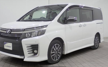 2015 Toyota Voxy