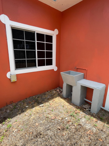Spacious 3 Bedrooms For Rent In Bellaire Meadows
