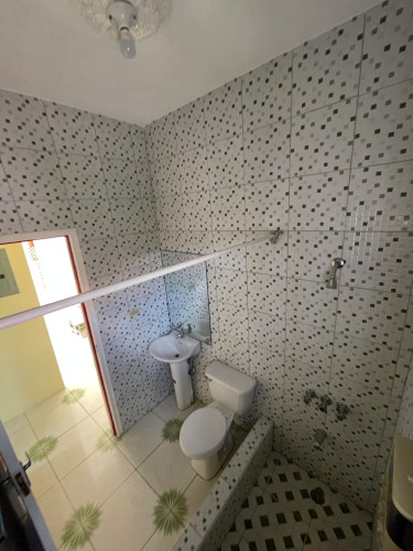 Spacious 3 Bedrooms For Rent In Bellaire Meadows