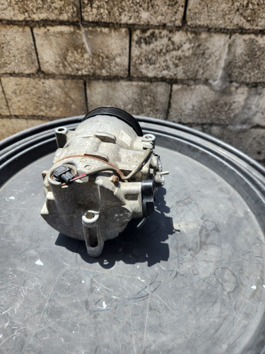 2008 Mercedes-Benz C350 A/C Compressor (used)
