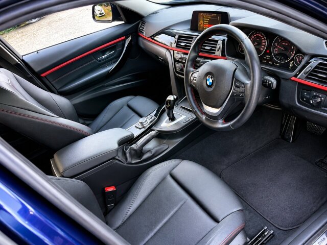 For Sale BMW 320i New Import