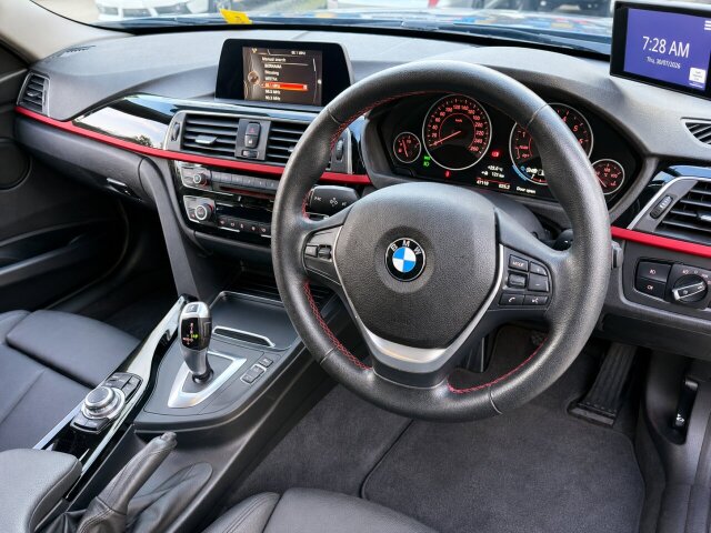For Sale BMW 320i New Import