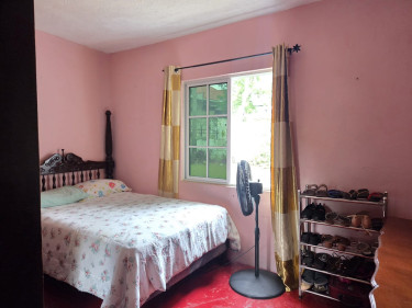 3 Bed, 2 Bath House For Sale Salt Ave, Clarendon