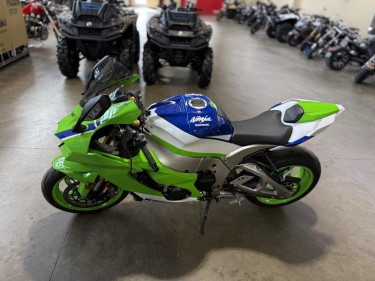 2024 Kawasaki Ninja ZX10R 40th Anniversary Edition