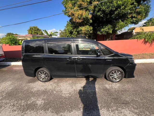Toyota Voxy For Rent