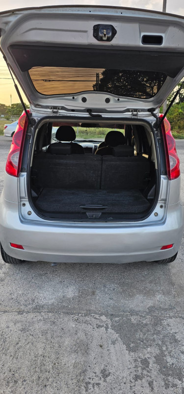 2007 Note Cars Portmore