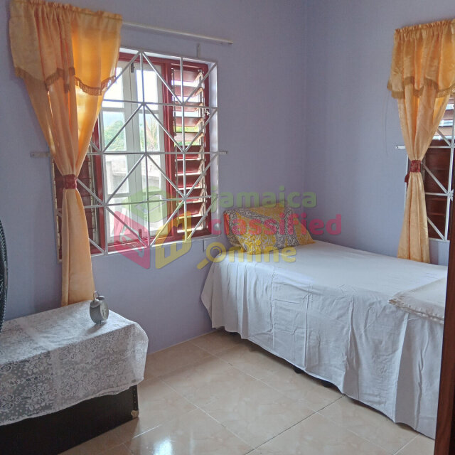 REVISED PRICE...6 Beds/4 Baths, Albion St. Thomas