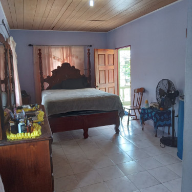  6 Bedroom