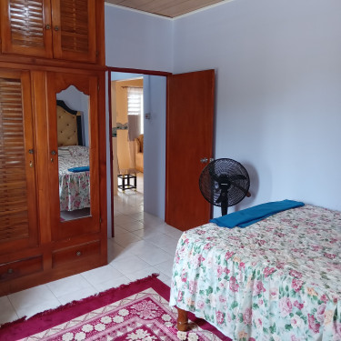  6 Bedroom
