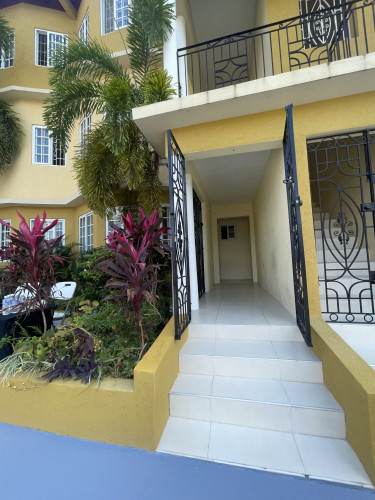 1 Bed, 1 Bath Apartment. Airbnb Approved  Apartments 1 Bed, 1 Bath Apartment With Pool. Airbnb Approved