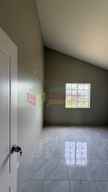 2 Bedroom For Rent In Gated Community, Camelot