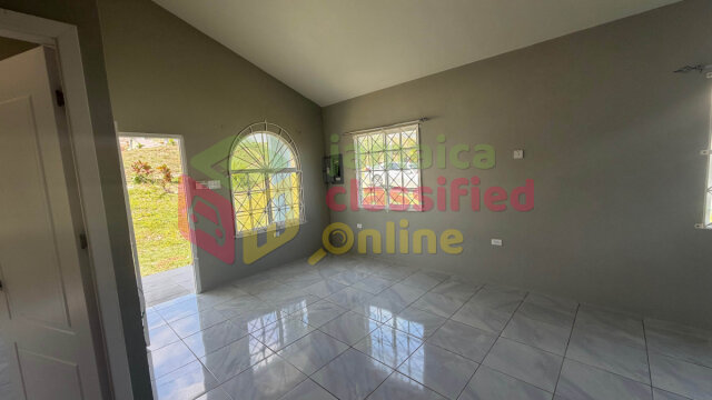 2 Bedroom For Rent In Gated Community, Camelot