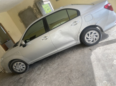 2019 Toyota Axio 