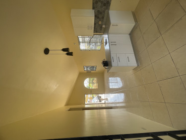 Charming 2 Bedrooms in Phoenix Park Village