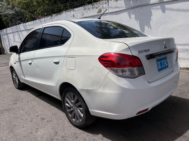 2017 Mitsubishi Attrage