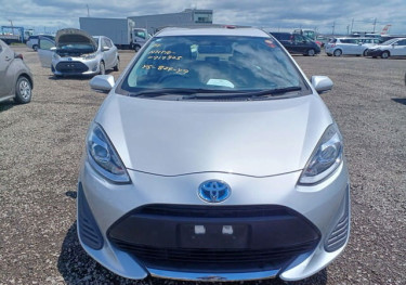 CLEAN PERFECT USED RHD 2021 TOYOTA AQUA