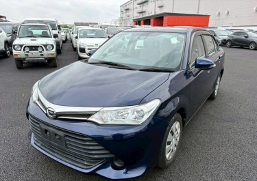 PERFECT CLEAN USED RHD 2017 TOYOTA COROLLA AXIO Cars Kingston