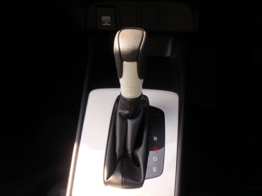 PERFECT CLEAN USED RHD 2020 Honda Fit