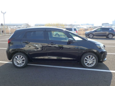 PERFECT CLEAN USED RHD 2020 Honda Fit