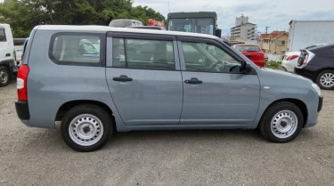 PERFECT CLEAN USED 2017 TOYOTA PROBOX