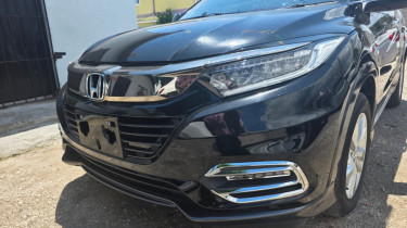 CLEAN USED RHD 2017 Honda Vezel