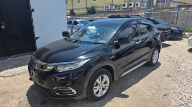 CLEAN USED RHD 2017 Honda Vezel Cars Kingston