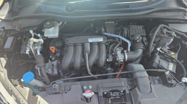 CLEAN USED RHD 2017 Honda Vezel