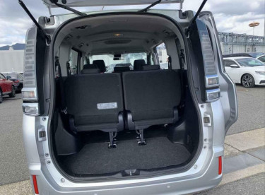 PERFECT USED RHD 2019 Toyota Voxy Silver