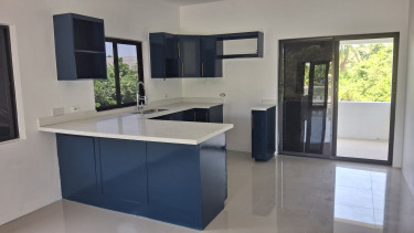 2 Bedroom,  2 Bathroom Apartment 