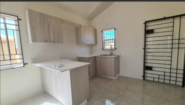 2 BEDROOM HOUSE, GATED COMMUNITY PORTMORE