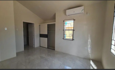 2 BEDROOM HOUSE, GATED COMMUNITY PORTMORE