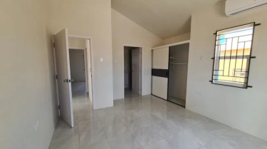 2 BEDROOM HOUSE PHOENIX PARK VILLAGE, GATED