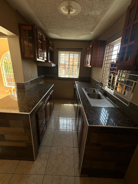 2 Bedroom House In Kingston Unfurnished Apartments Manley Meadows