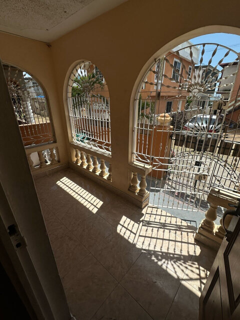 2 Bedroom House In Kingston Unfurnished