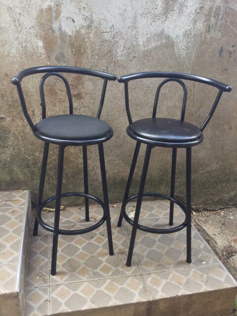 2 Bar Stools
