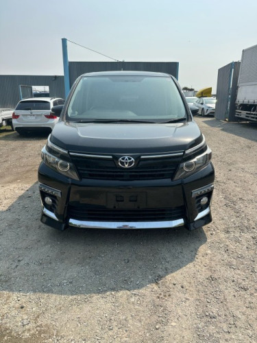 CLEAN USED RHD 2018 Toyota Voxy ZS Kirameki