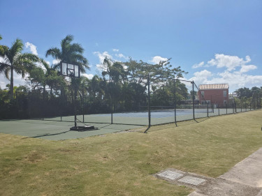 LITTLE BAY COUNTRY CLUB 1 BED 1 BATH USD $325,000