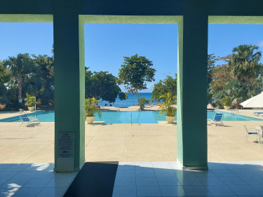 LITTLE BAY COUNTRY CLUB 1 BED 1 BATH USD $325,000