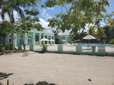 LITTLE BAY COUNTRY CLUB 1 BED 1 BATH USD $325,000